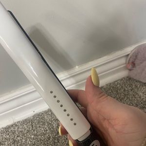 T3 hair straightener